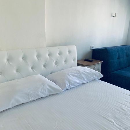Royal Sea Studio Νετάνια Εξωτερικό φωτογραφία